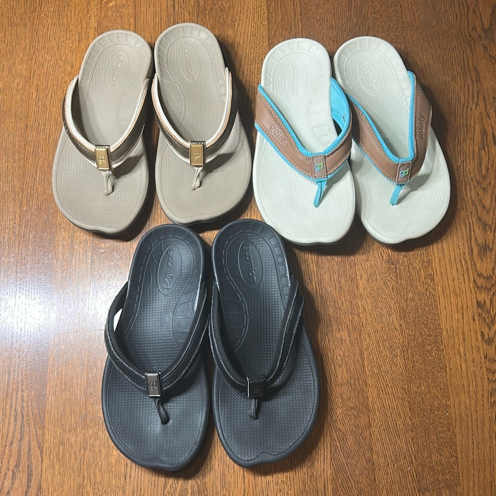 3 pairs of Gravity Defyer Flip Flops / Sandals, size 7, Black, Tan, Brown/Blue